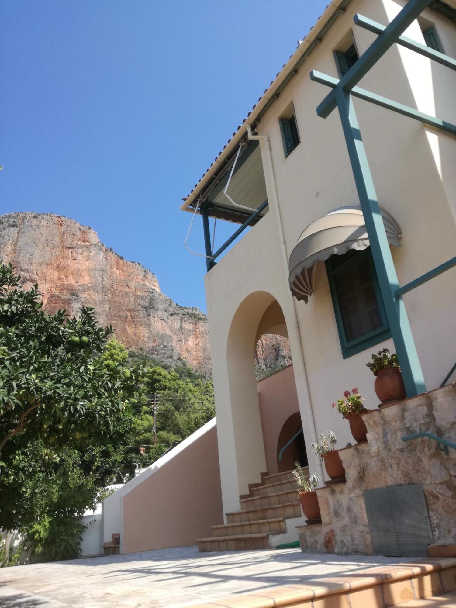 The Valkyries 3 Apartment Leonidio Bagian luar foto